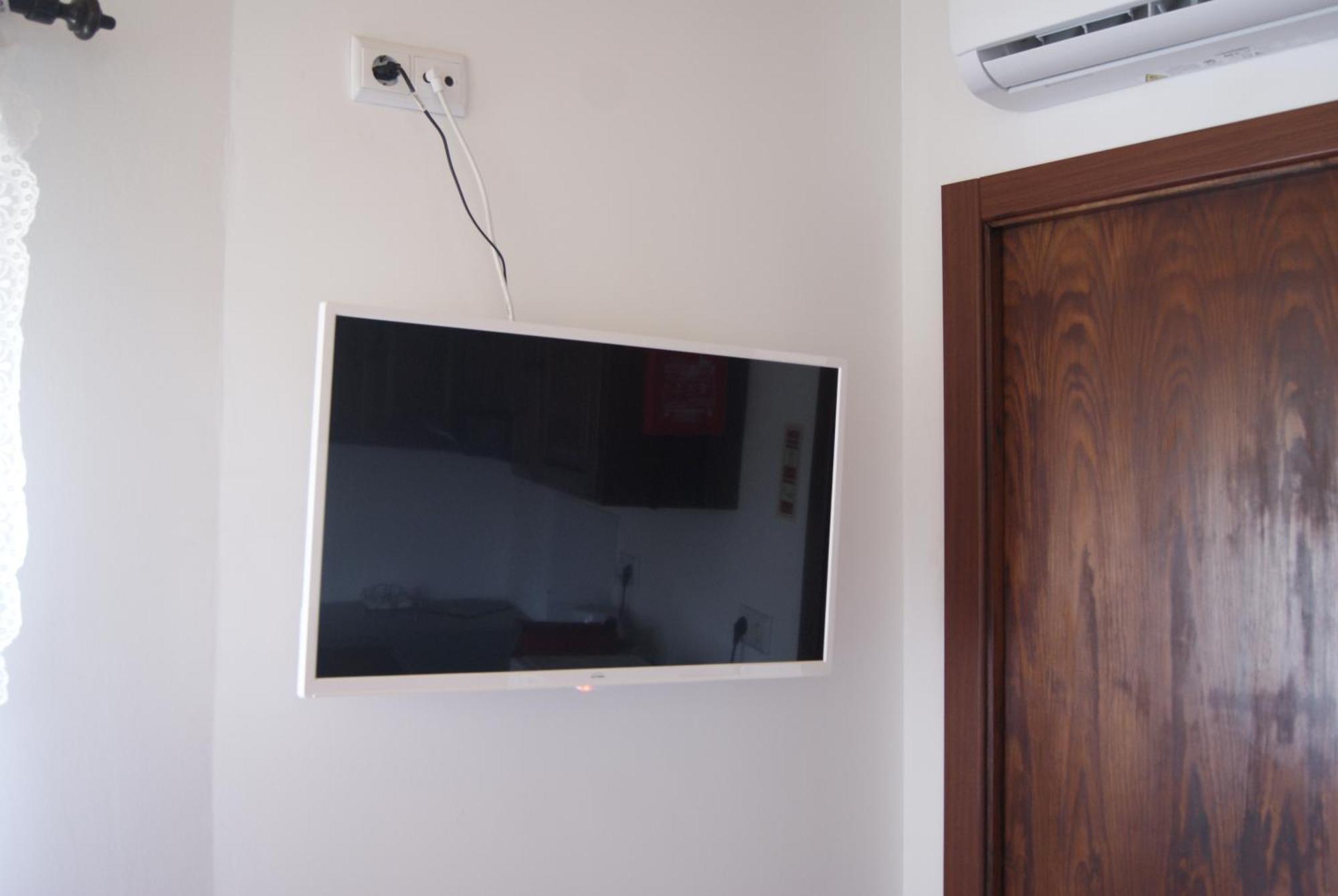 Lg Stay Castro Daire Exterior photo